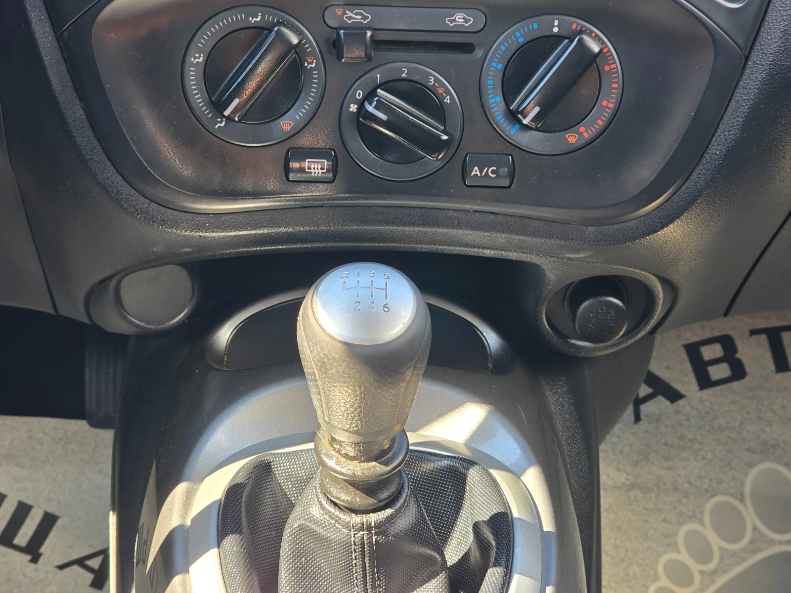 Nissan Juke 15г.РЕАЛНИ КМ.NAVI, КАМЕРА, 2-КЛЮЧА | Mobile.bg — изображение 13