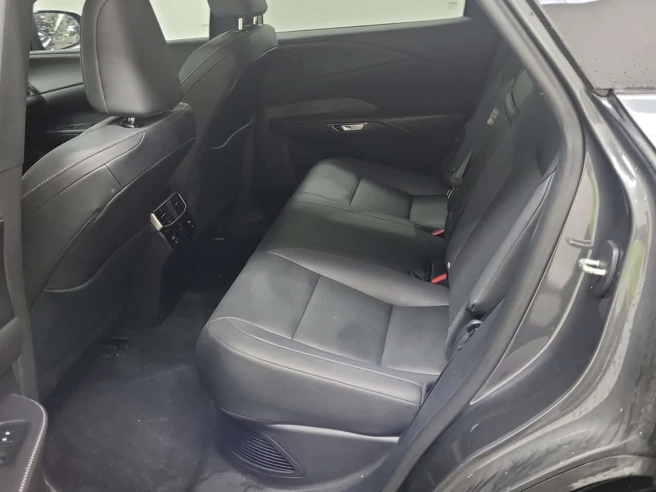 Lexus RX 350h DISTRONIC | ОБДУХВАНЕ | CARFAX | , снимка 11 - Автомобили и джипове - 54627745