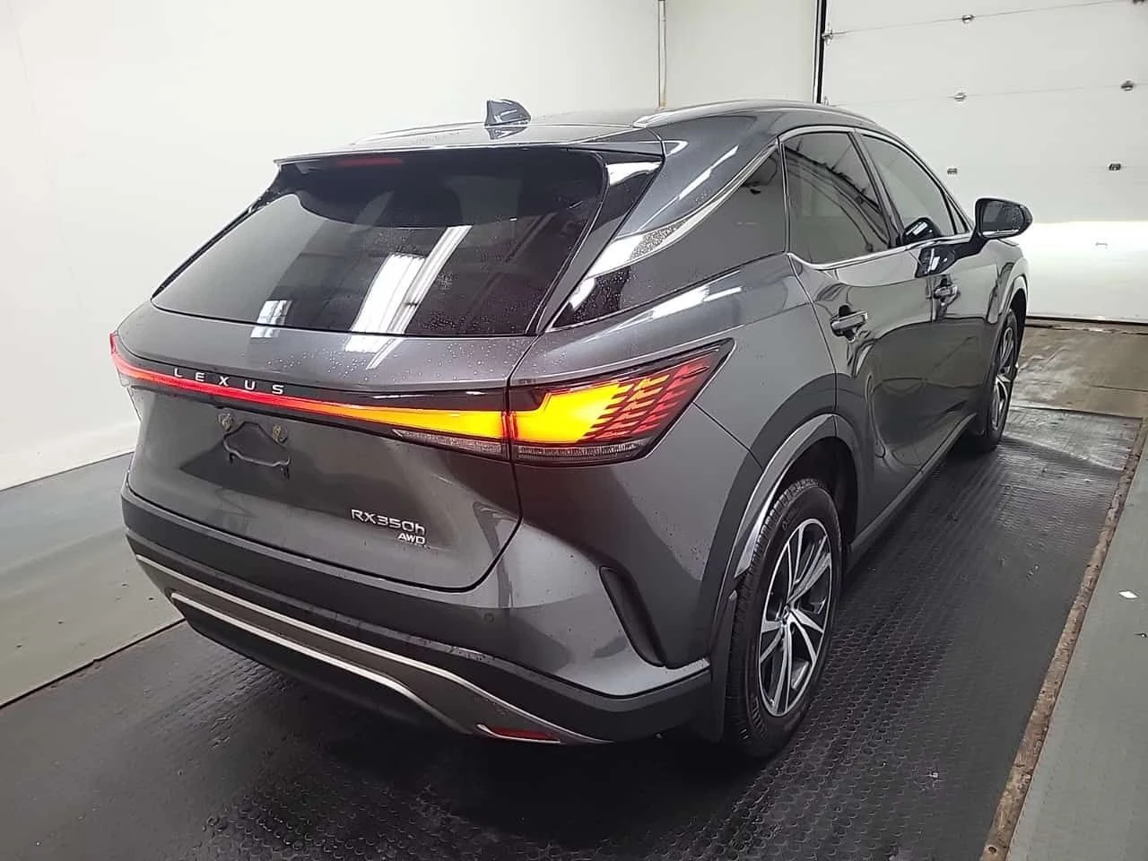 Lexus RX 350h DISTRONIC | ОБДУХВАНЕ | CARFAX | , снимка 3 - Автомобили и джипове - 54627745