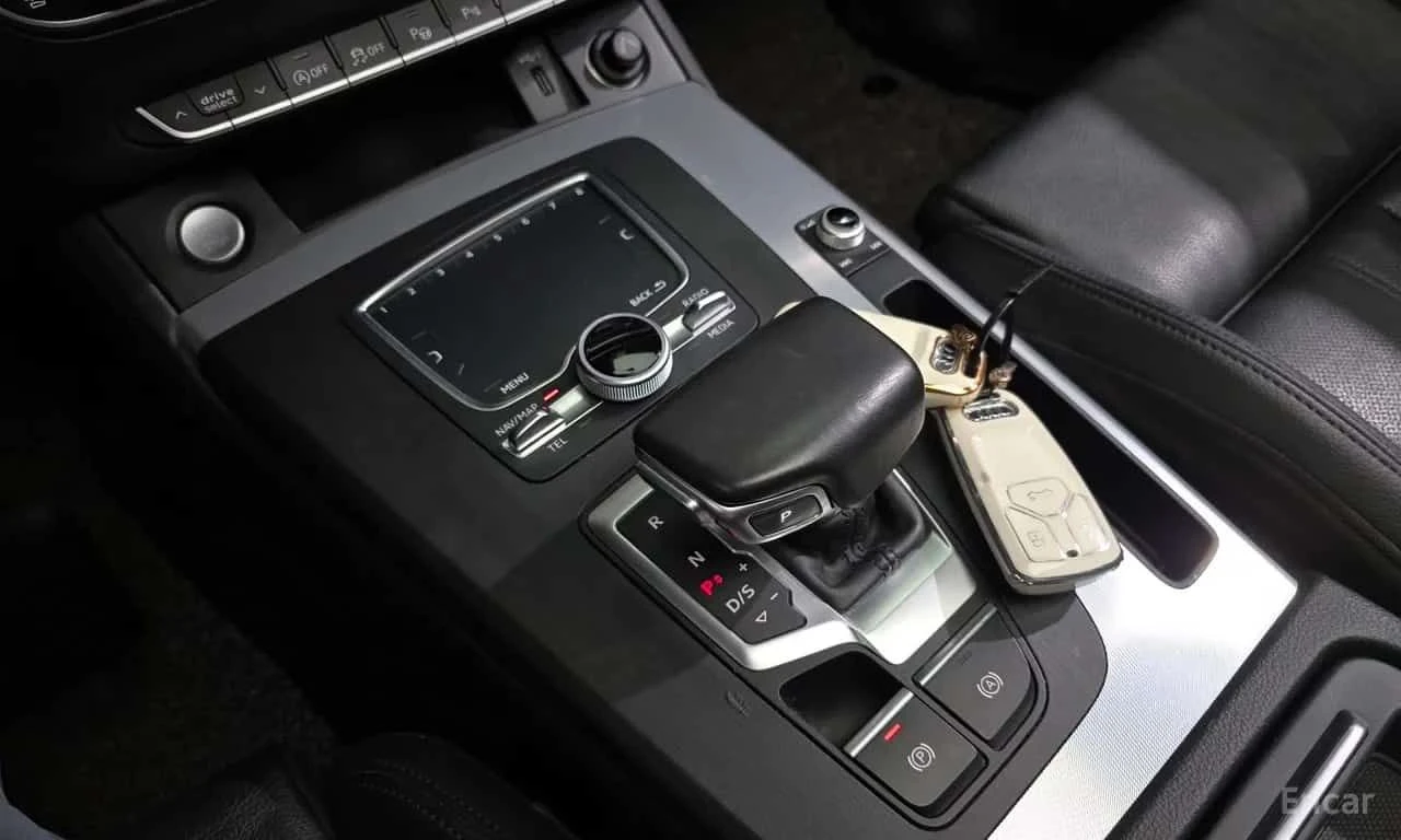 Audi Q5 | DISTRONIC | 360 | HUD | ОБДУХВАНЕ | , снимка 9 - Автомобили и джипове - 55584258
