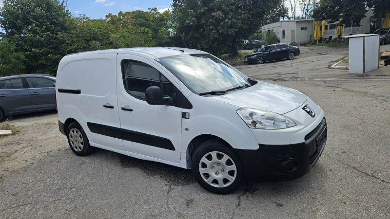 Peugeot Partner 1.6hdi. 75ks.без КЛИМА., снимка 1 - Бусове и автобуси - 47354555