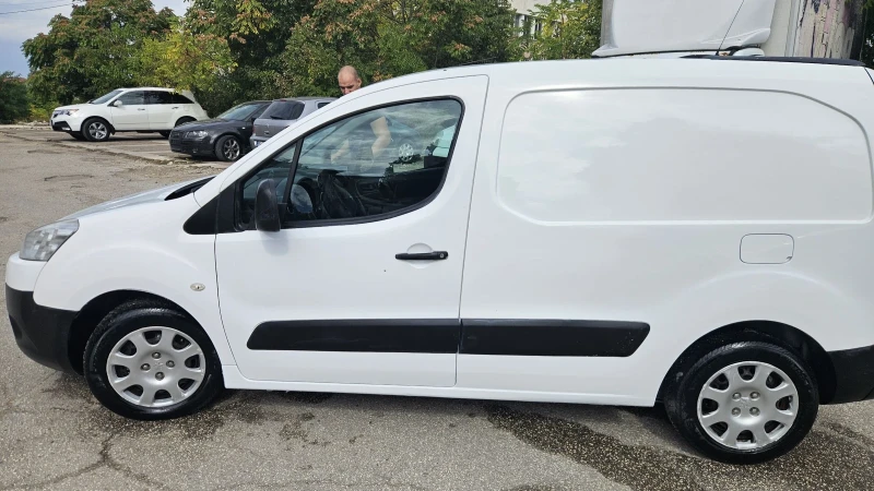 Peugeot Partner 1.6hdi. 75ks.без КЛИМА., снимка 3 - Бусове и автобуси - 47354555