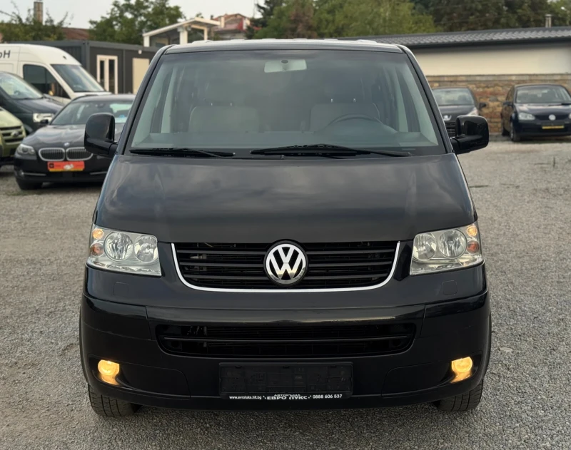 VW T5 2.5TDI 131кс 6с КЛИМАТИК ДЪЛГА БАЗА 5-места, снимка 2 - Бусове и автобуси - 51184594