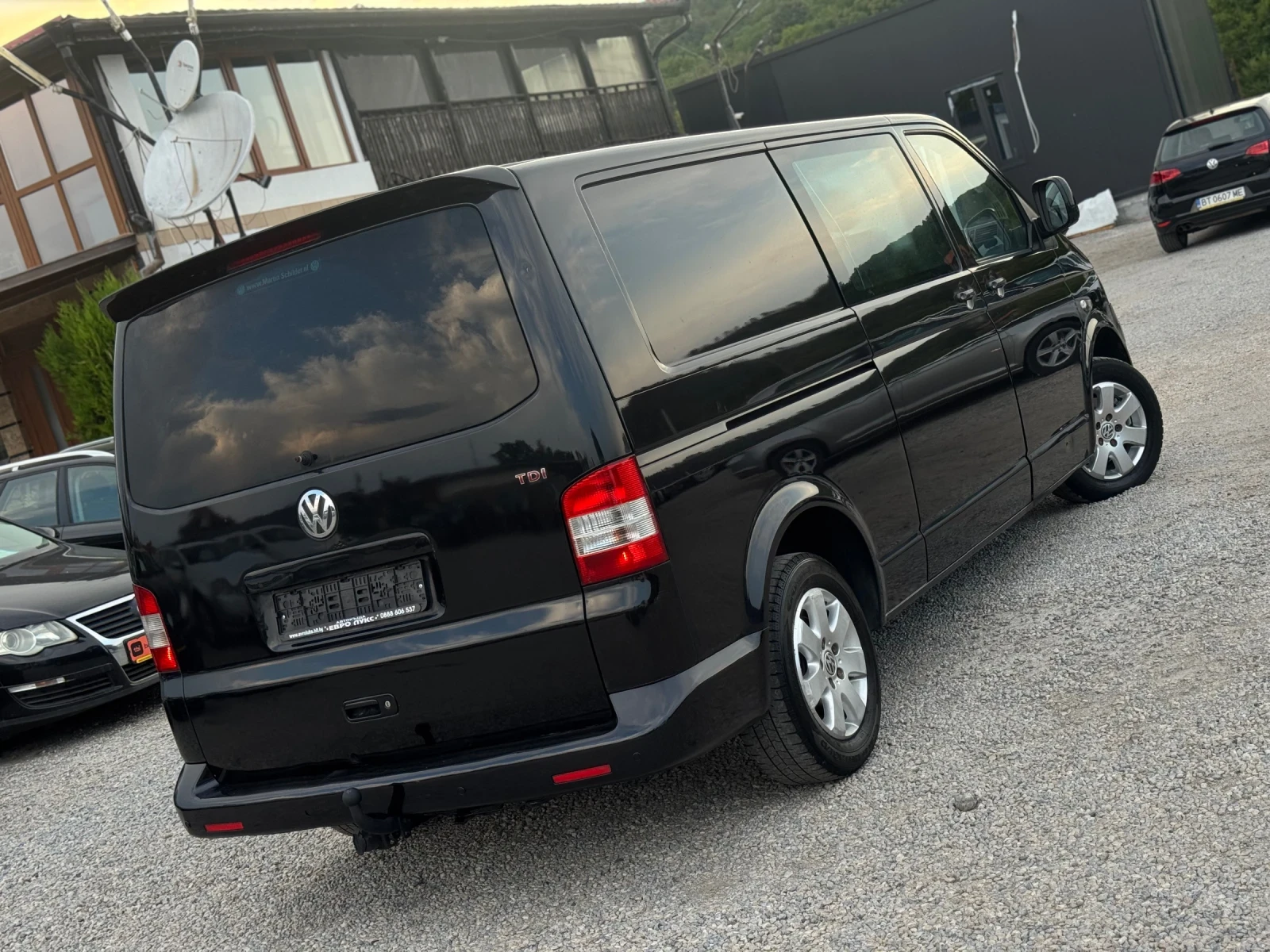 VW T5 2.5TDI 131кс 6с КЛИМАТИК ДЪЛГА БАЗА 5-места - изображение 6