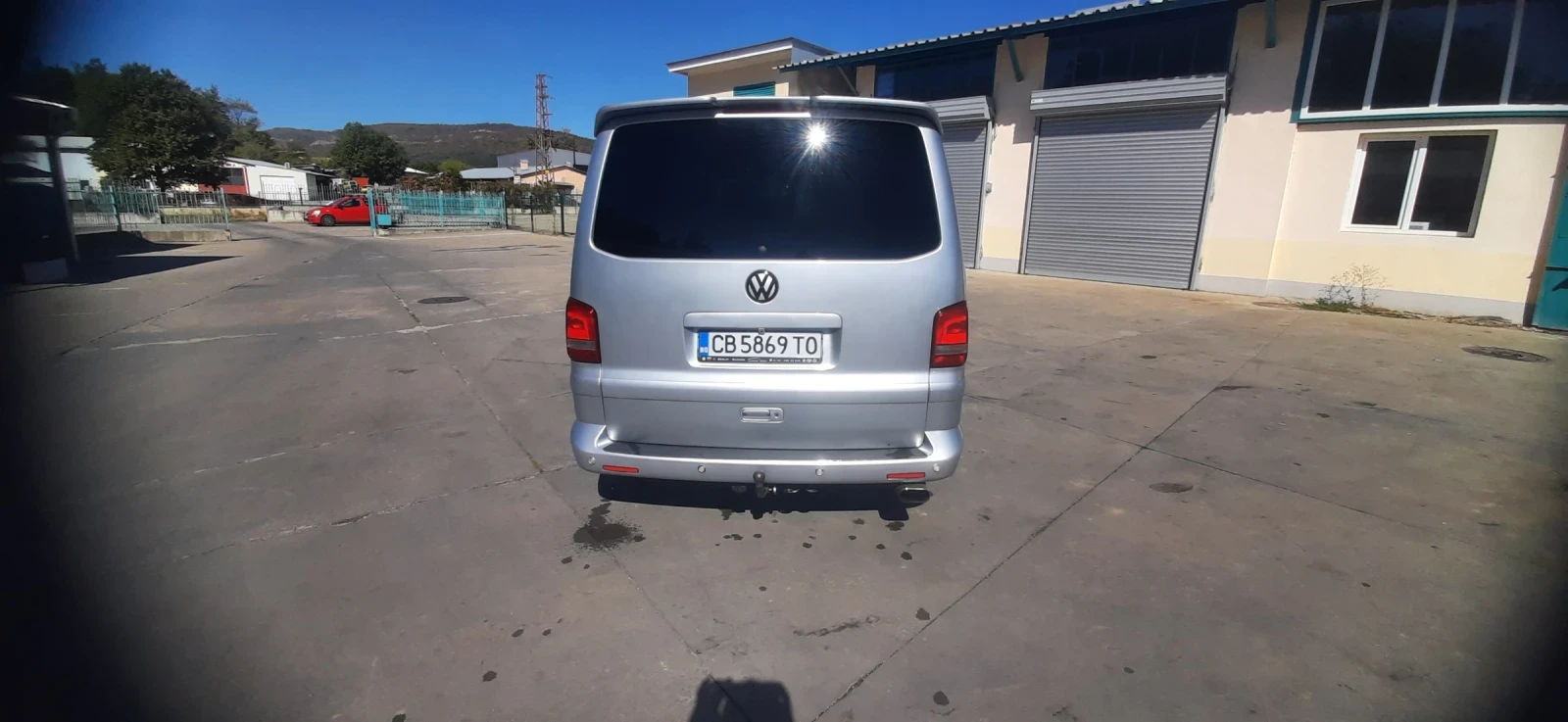 VW Multivan R line, снимка 4 - Бусове и автобуси - 56376958
