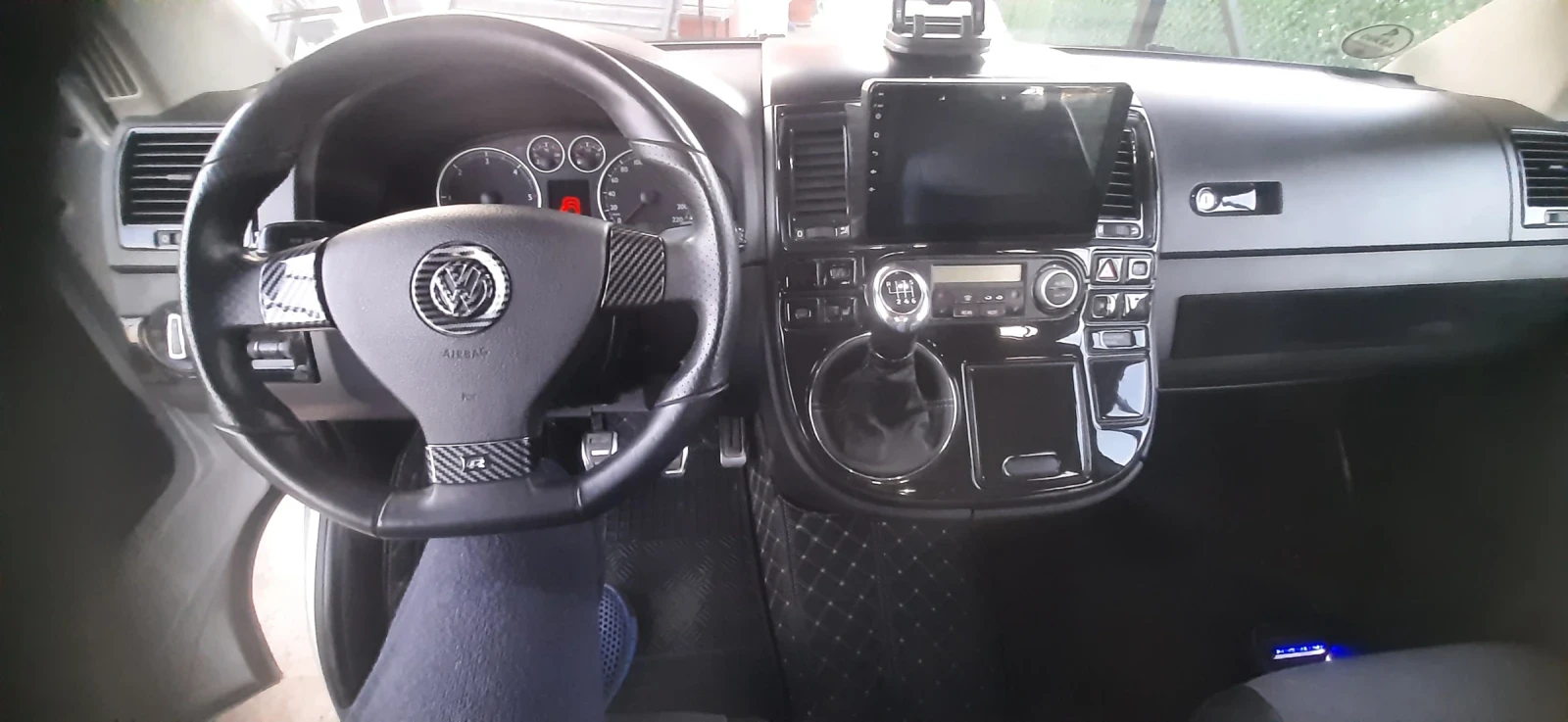 VW Multivan R line, снимка 10 - Бусове и автобуси - 56376958