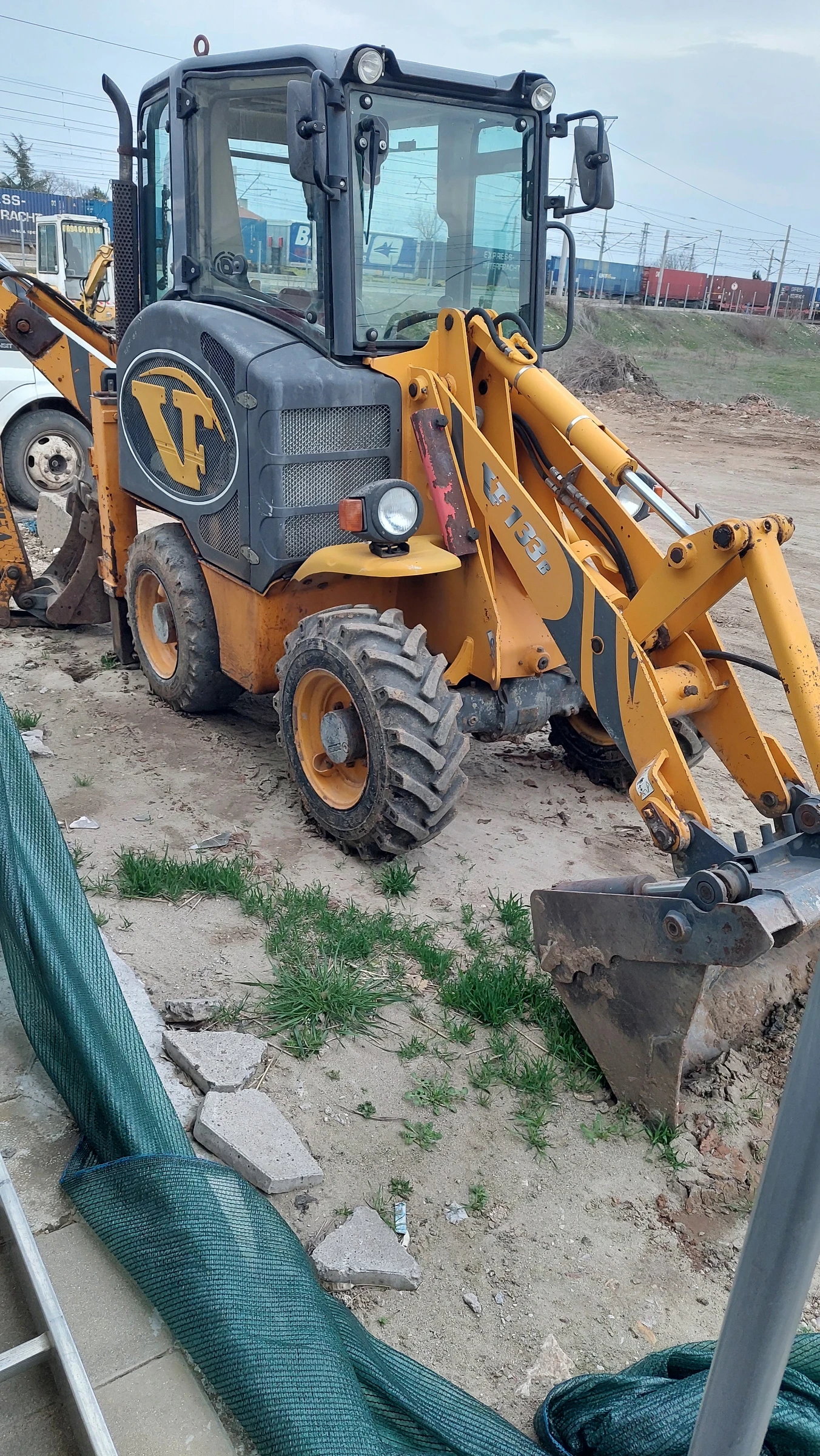 Багер JCB Venieri - изображение 2