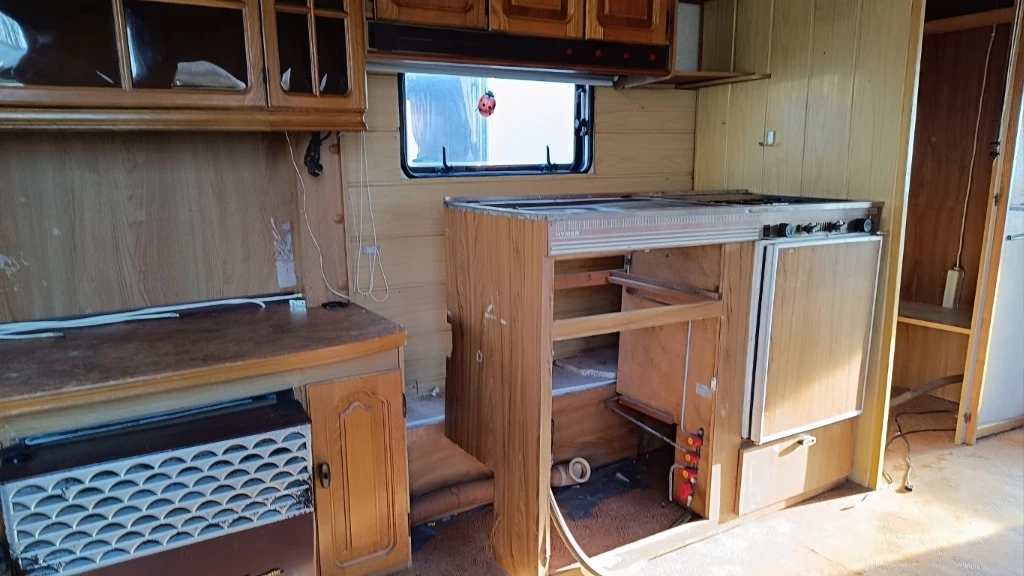 �������� Burstner CLUB 800 | Mobile.bg � ����������� 11