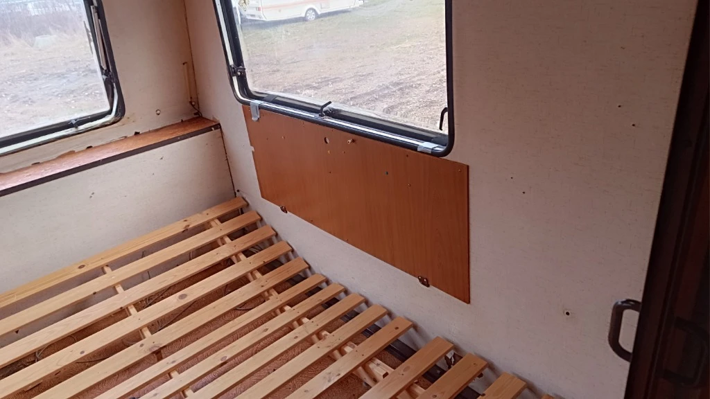 Каравана Burstner CLUB 800 - изображение 6