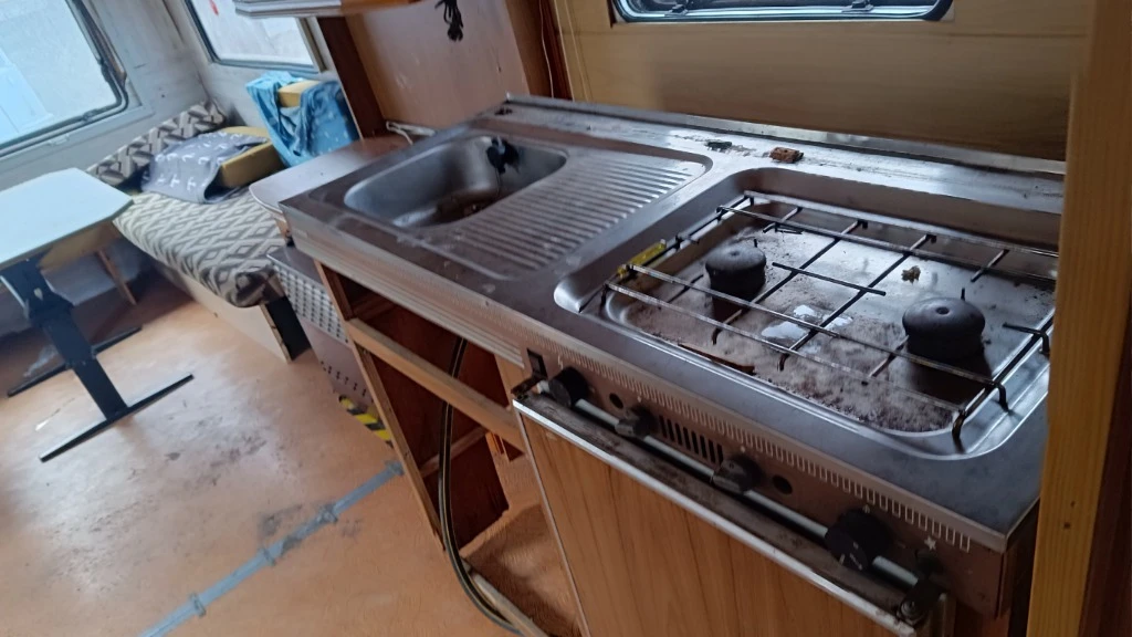 Каравана Burstner CLUB 800 - изображение 9