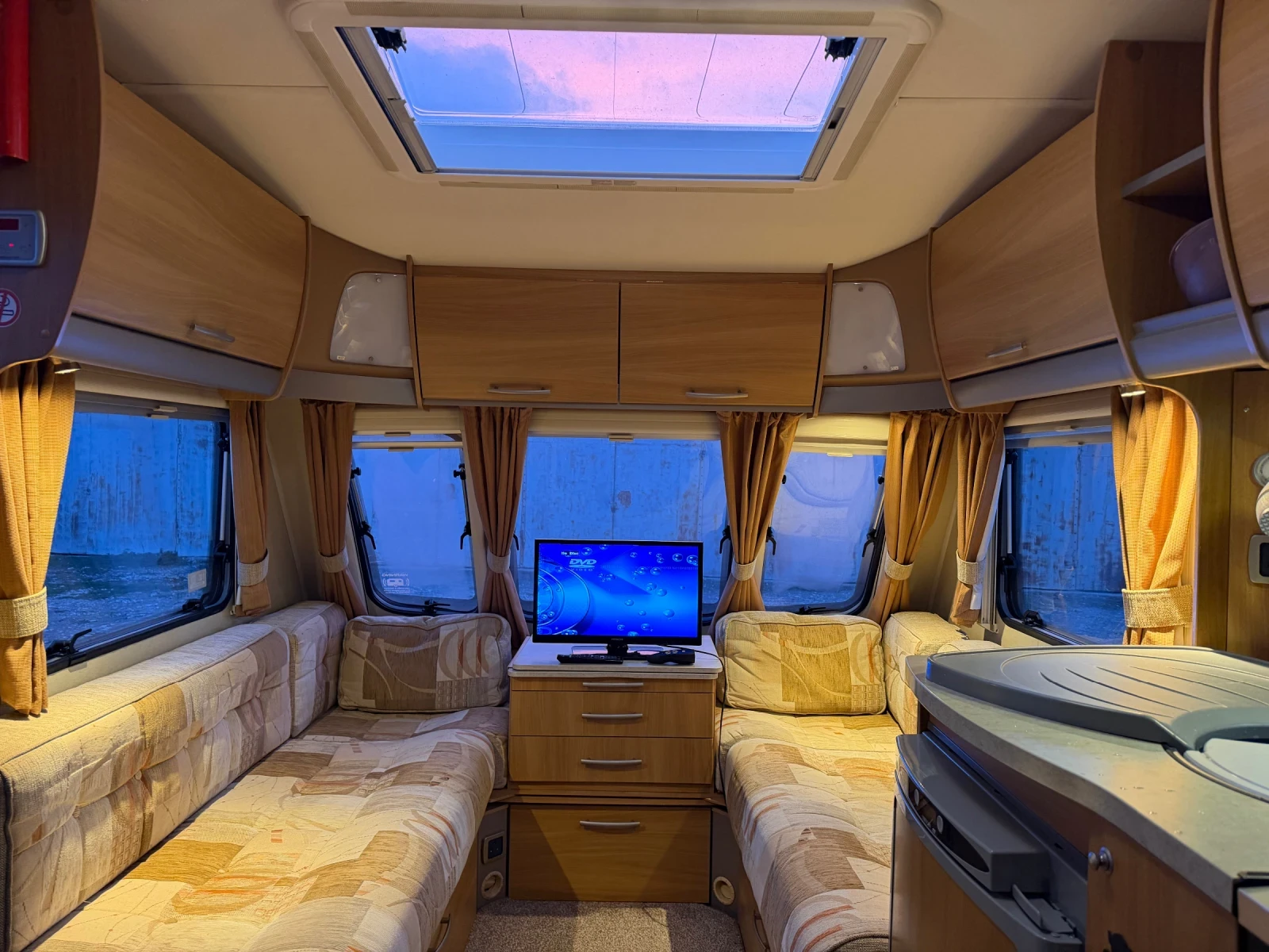 �������� Swift CHARISMA-MOVER/�������/�����/��������/���.������/ | Mobile.bg � ����������� 16