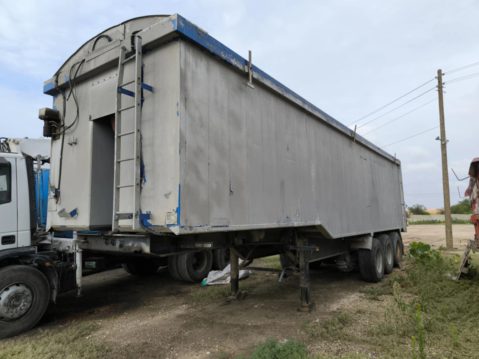 �� ������ ���������� 3 ��� | Mobile.bg � ����������� 1