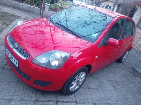 Ford Fiesta 1.4i 16v Фул екстри, снимка 2