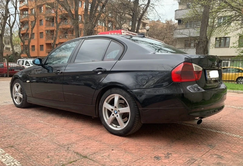 BMW 320, снимка 4 - Автомобили и джипове - 47078214