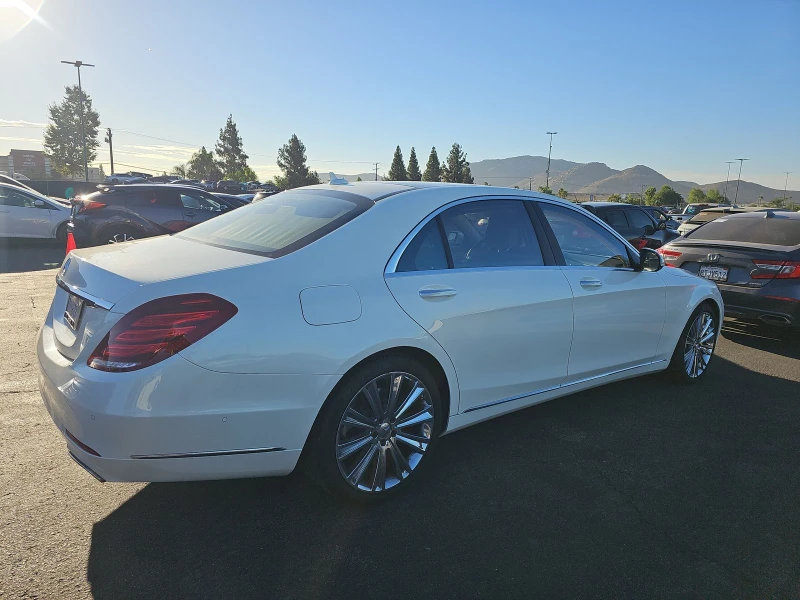 Mercedes-Benz S 550 Подгреви Обдухване Масажи Keyless Burmester, снимка 4 - Автомобили и джипове - 47213669