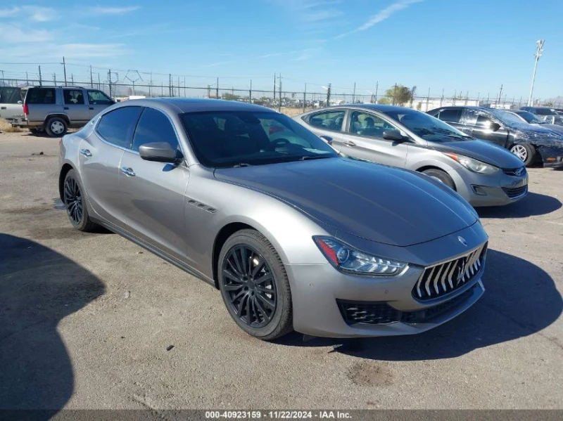 Maserati Ghibli Подгрев* Keyless* Камера* 76хил.км, снимка 1 - Автомобили и джипове - 48474682