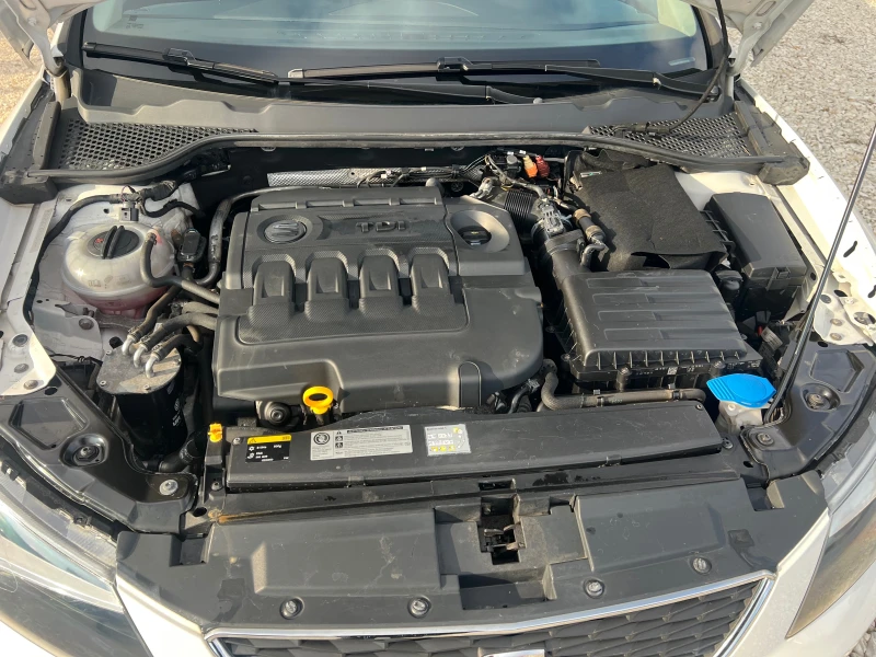 Seat Leon ST-1.6TDi/105p.s-4 drive/Full Led-Matrix/4x4!!!!, снимка 15 - Автомобили и джипове - 52030255