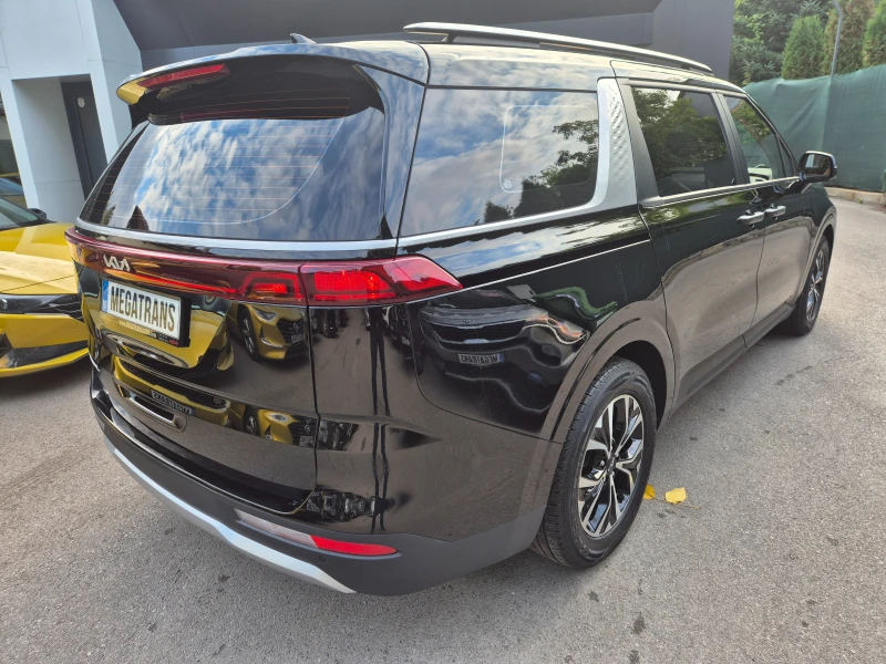 Kia Carnival 2.2 CRDI 8+ 1 ДДС - Наличен в БГ, снимка 3 - Автомобили и джипове - 52064789
