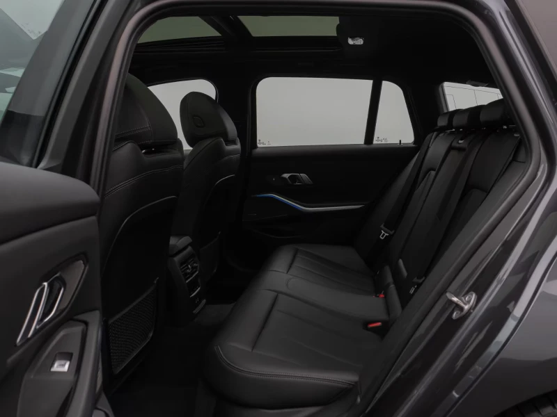 BMW 340 d/xDR/340HP/M-SPORT/SHADOW/HUD/H&K/PANO/LASER/848f, снимка 13 - Автомобили и джипове - 52088788