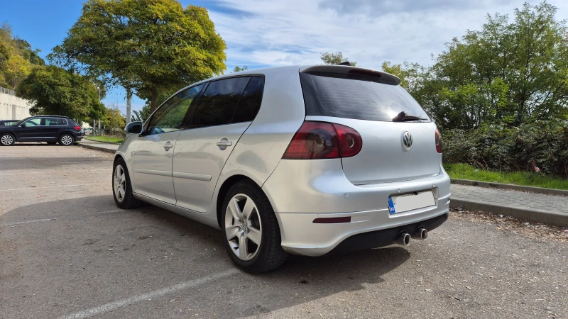 VW Golf 2.0 TDI, снимка 7 - Автомобили и джипове - 52530395