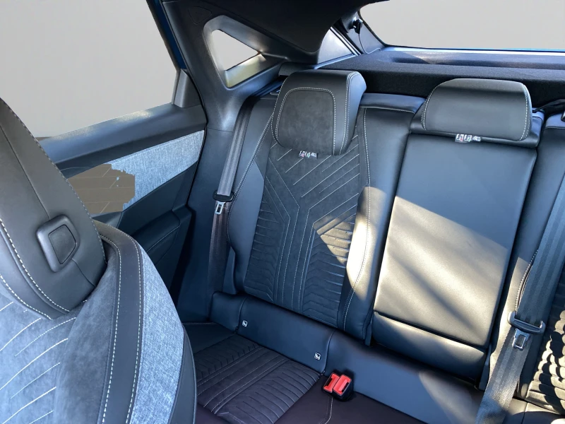 Peugeot 3008 GT 1.6 Plug-in HYBRID 2WD 195 e-DCS7 EURO 6.4, снимка 12 - Автомобили и джипове - 52724427