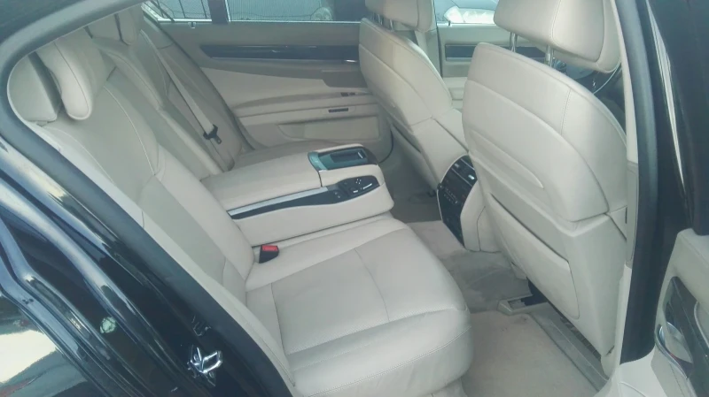 BMW 750 4.4i F01, снимка 15 - Автомобили и джипове - 52755525