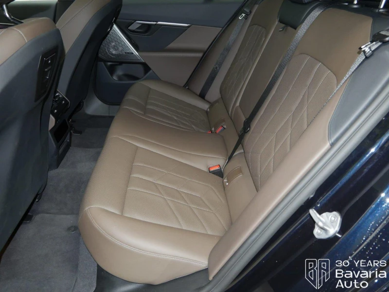 BMW i5 40 eDrive Touring M Sport Paket, снимка 8 - Автомобили и джипове - 52835396