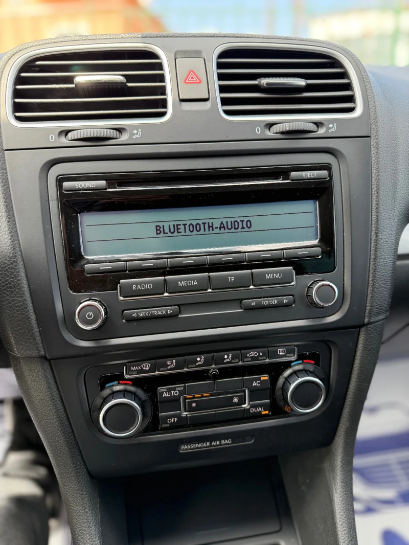 VW Golf 1.6 TDI, 90 к.с, ръчни скорости, снимка 7 - Автомобили и джипове - 53296464