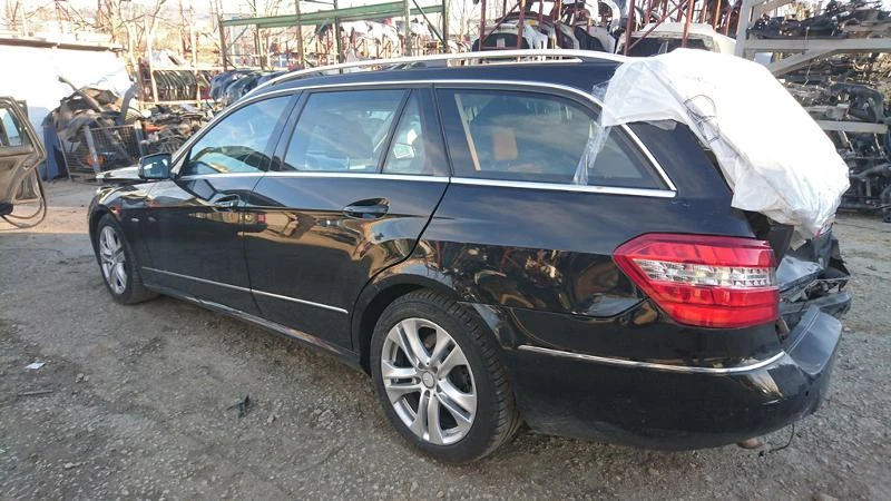 Mercedes-Benz E 250, снимка 6 - Автомобили и джипове - 13725407