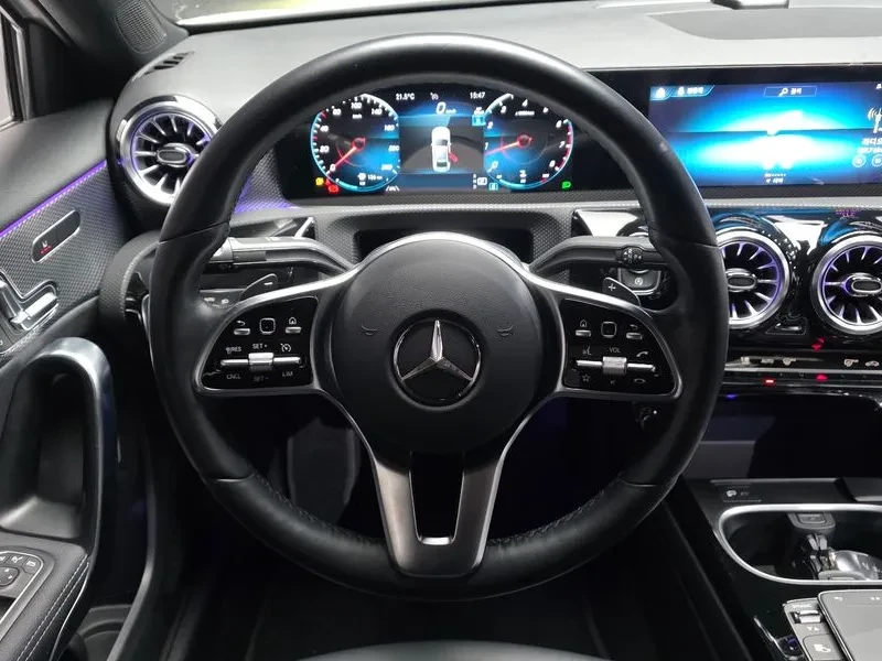 Mercedes-Benz A 220 W177 SEDAN, снимка 15 - Автомобили и джипове - 55790235