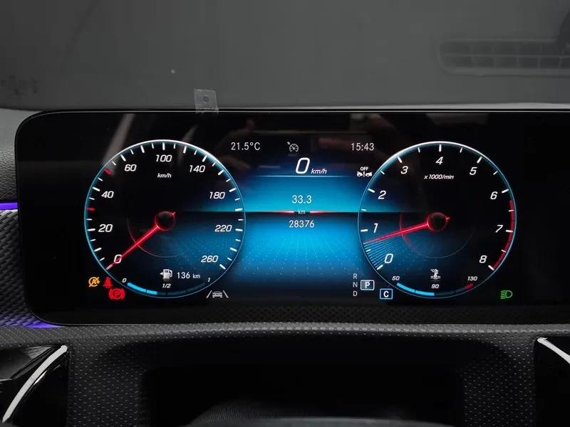 Mercedes-Benz A 220 W177 SEDAN, снимка 8 - Автомобили и джипове - 55790235