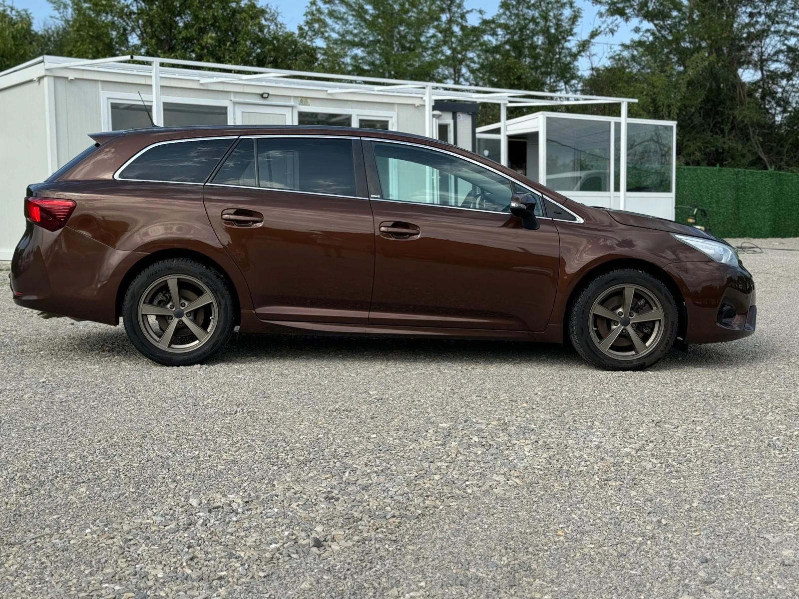 Toyota Avensis 2.0D4D ЕВРО 6  - изображение 6