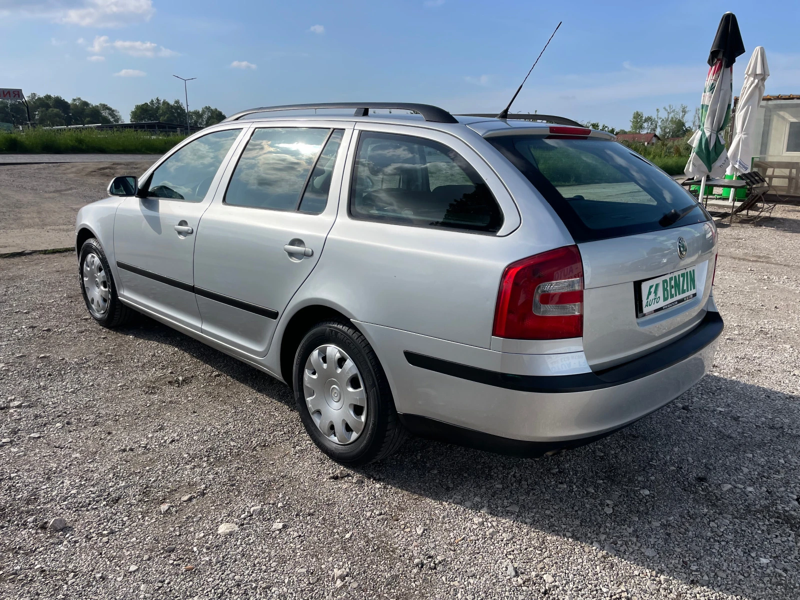 Skoda Octavia 1.6i-102-GAS-ITALIA - изображение 9