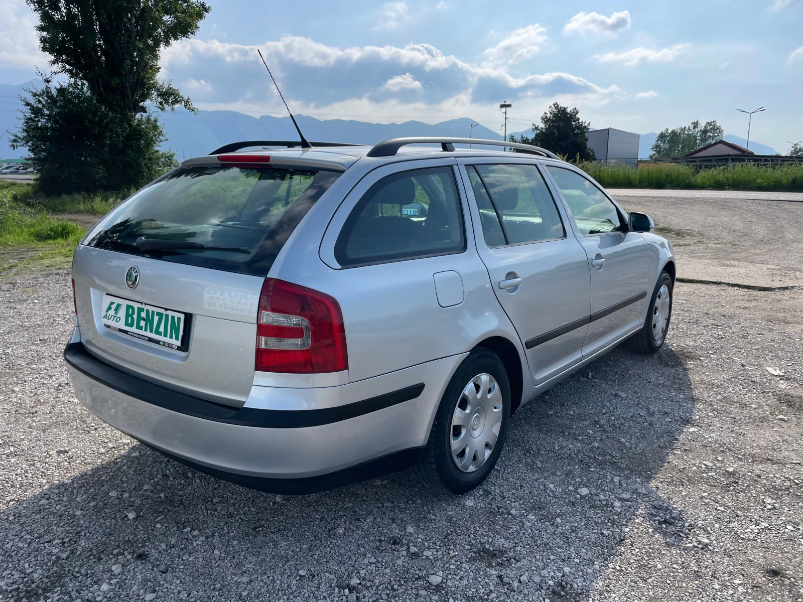 Skoda Octavia 1.6i-102-GAS-ITALIA - изображение 7