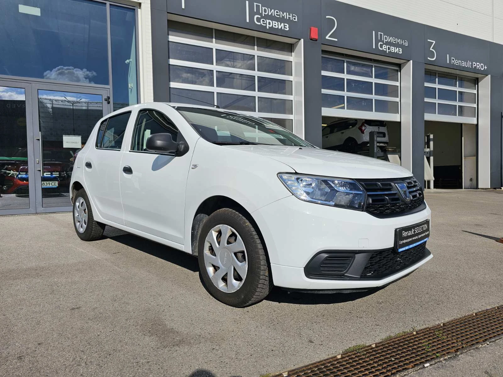 Dacia Sandero 0.9 Tce 90 к.с. LPG - изображение 2