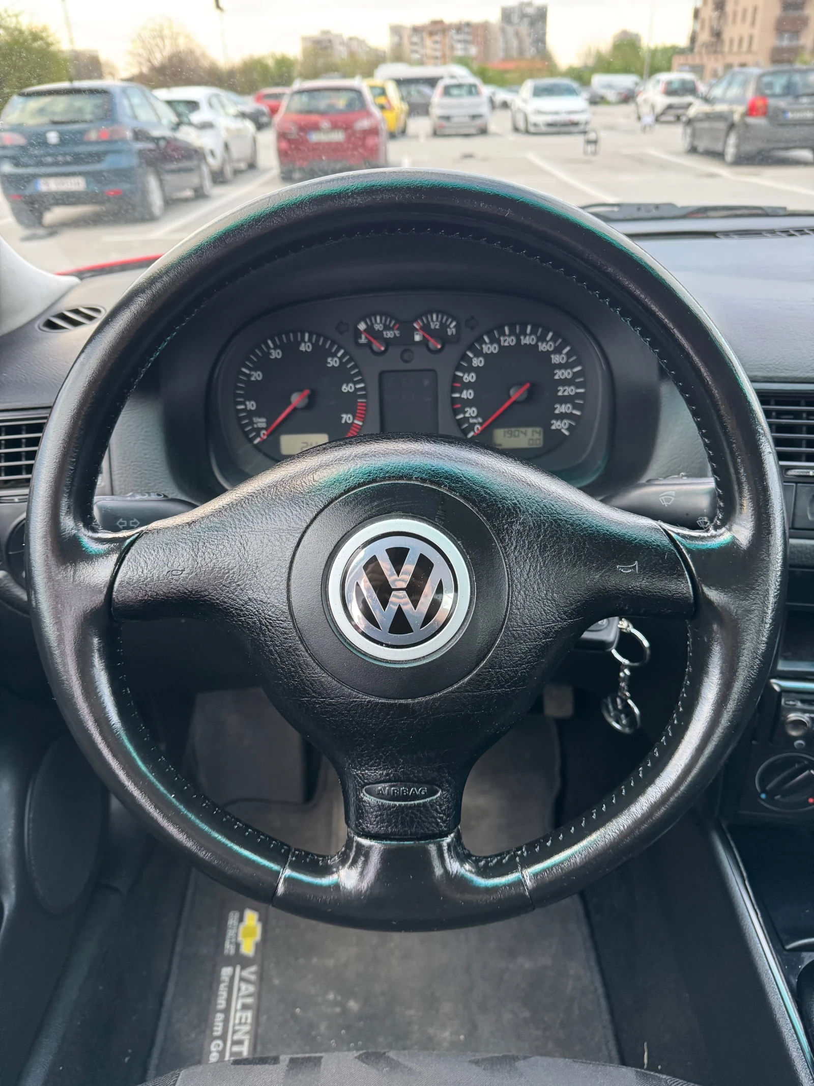 VW Bora 1.6i - изображение 10