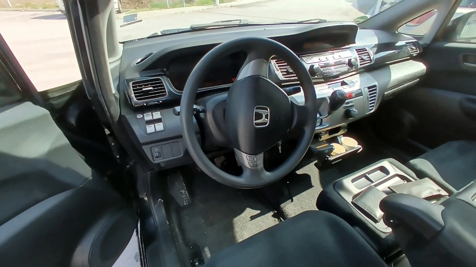 Honda Fr-v 1.7 - изображение 7