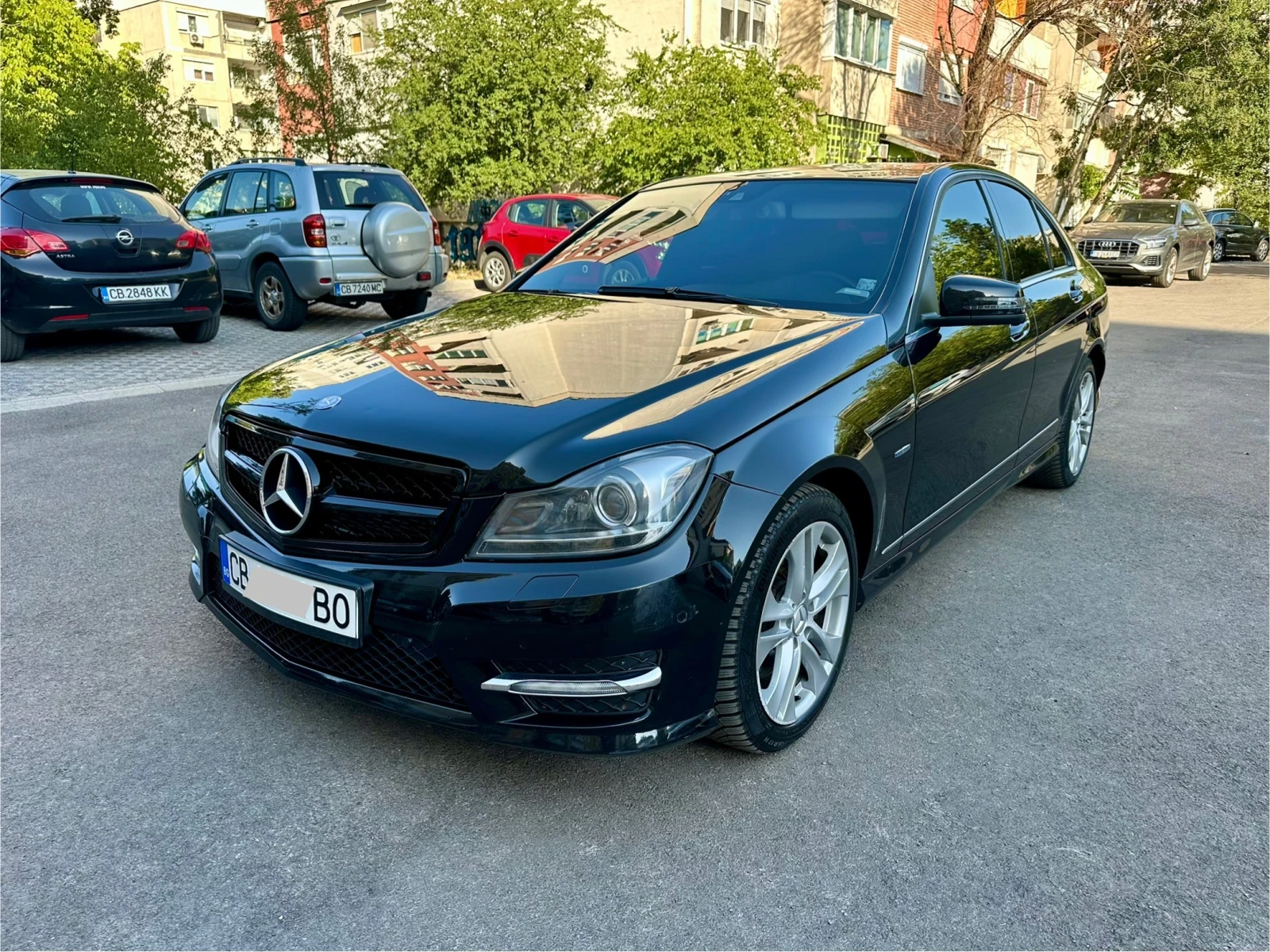 Mercedes-Benz C 300 4Matic 7G Tronic Face Lift AMG OPTIC - изображение 3