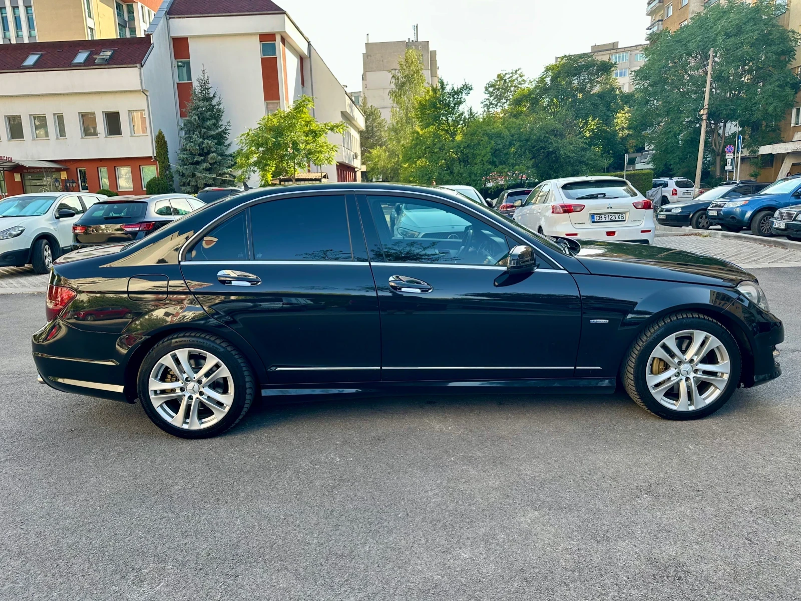 Mercedes-Benz C 300 4Matic 7G Tronic Face Lift AMG OPTIC - изображение 8