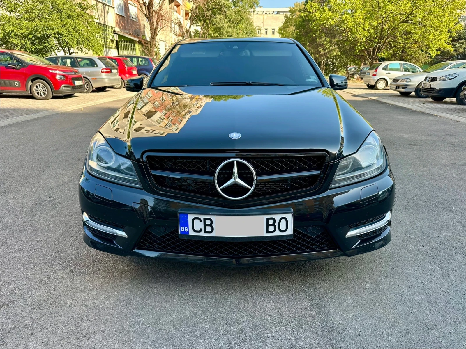 Mercedes-Benz C 300 4Matic 7G Tronic Face Lift AMG OPTIC - изображение 2