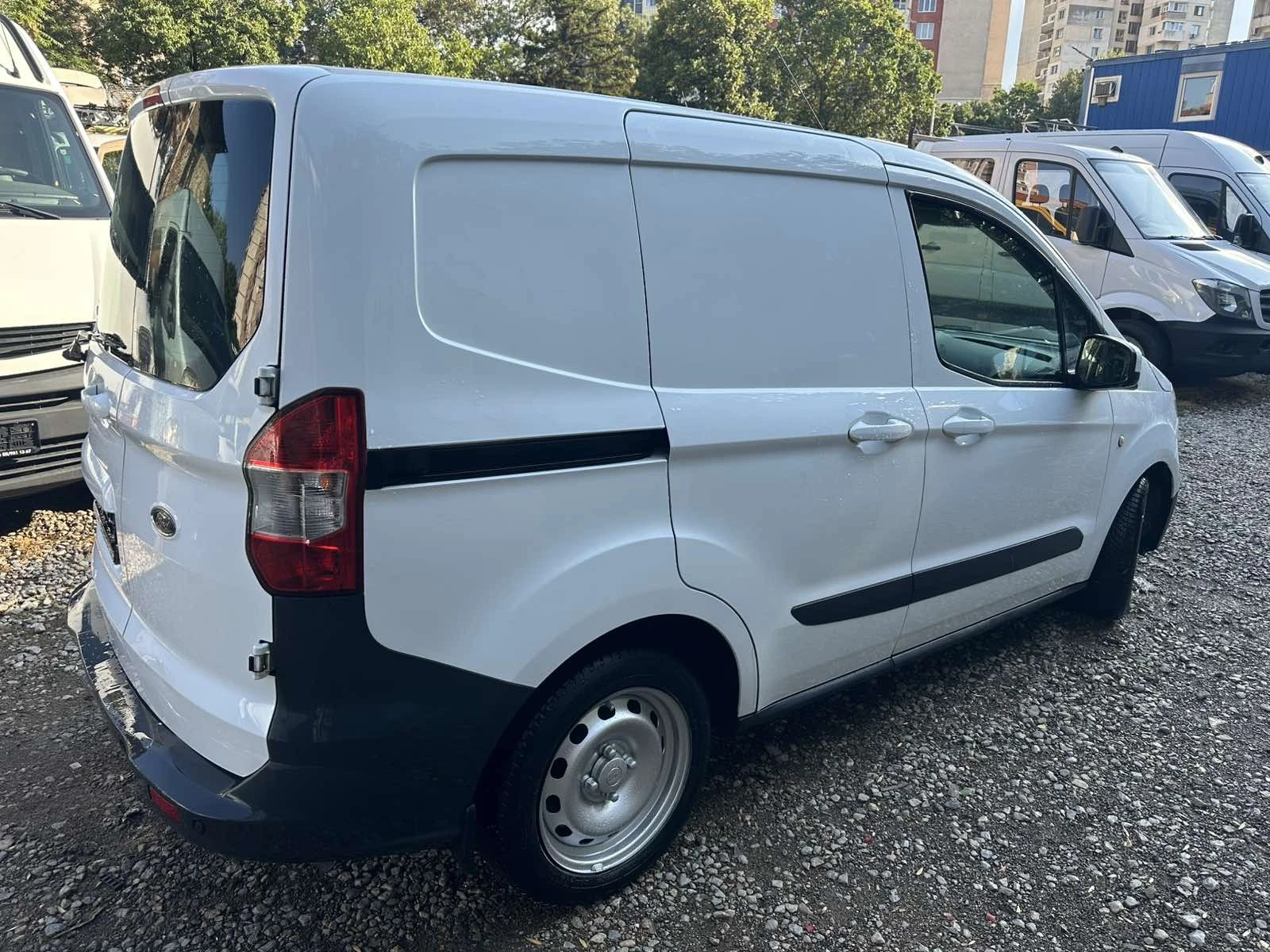 Ford Courier 1.5TD - изображение 6