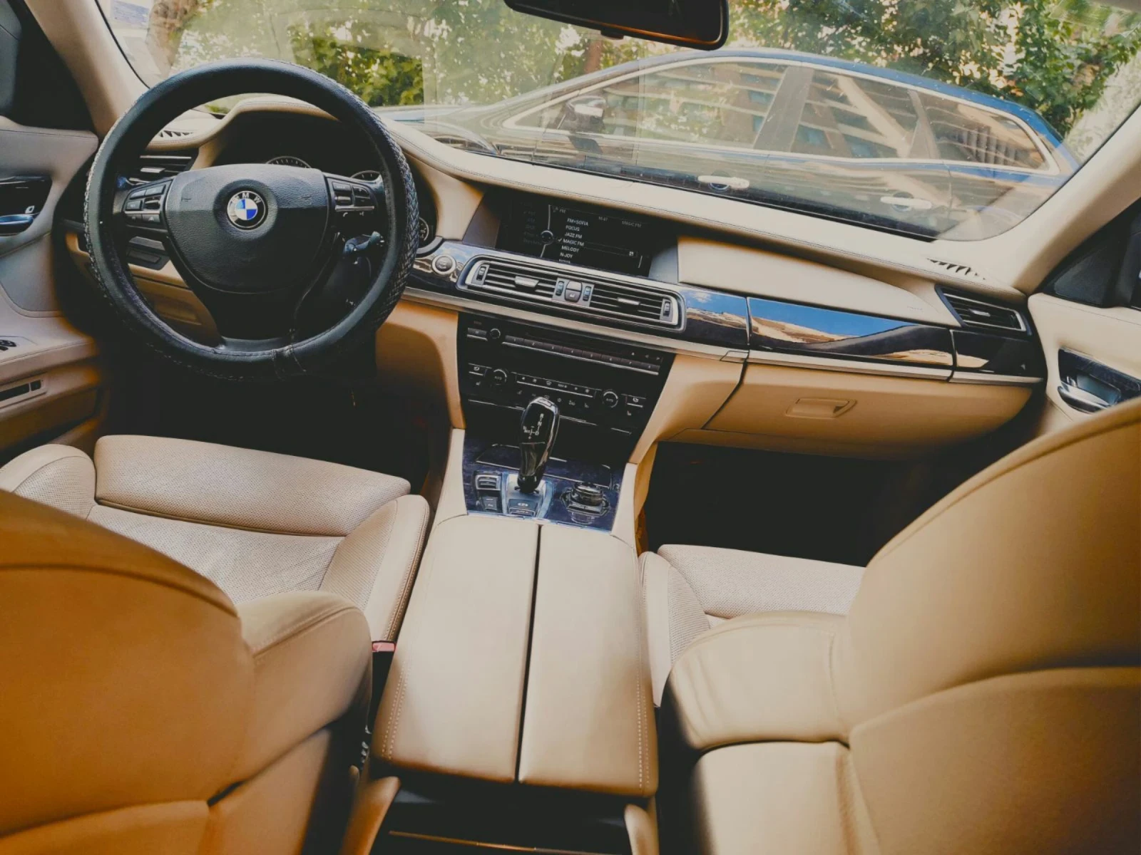 BMW 750 4.4i F01, снимка 11 - Автомобили и джипове - 53129526