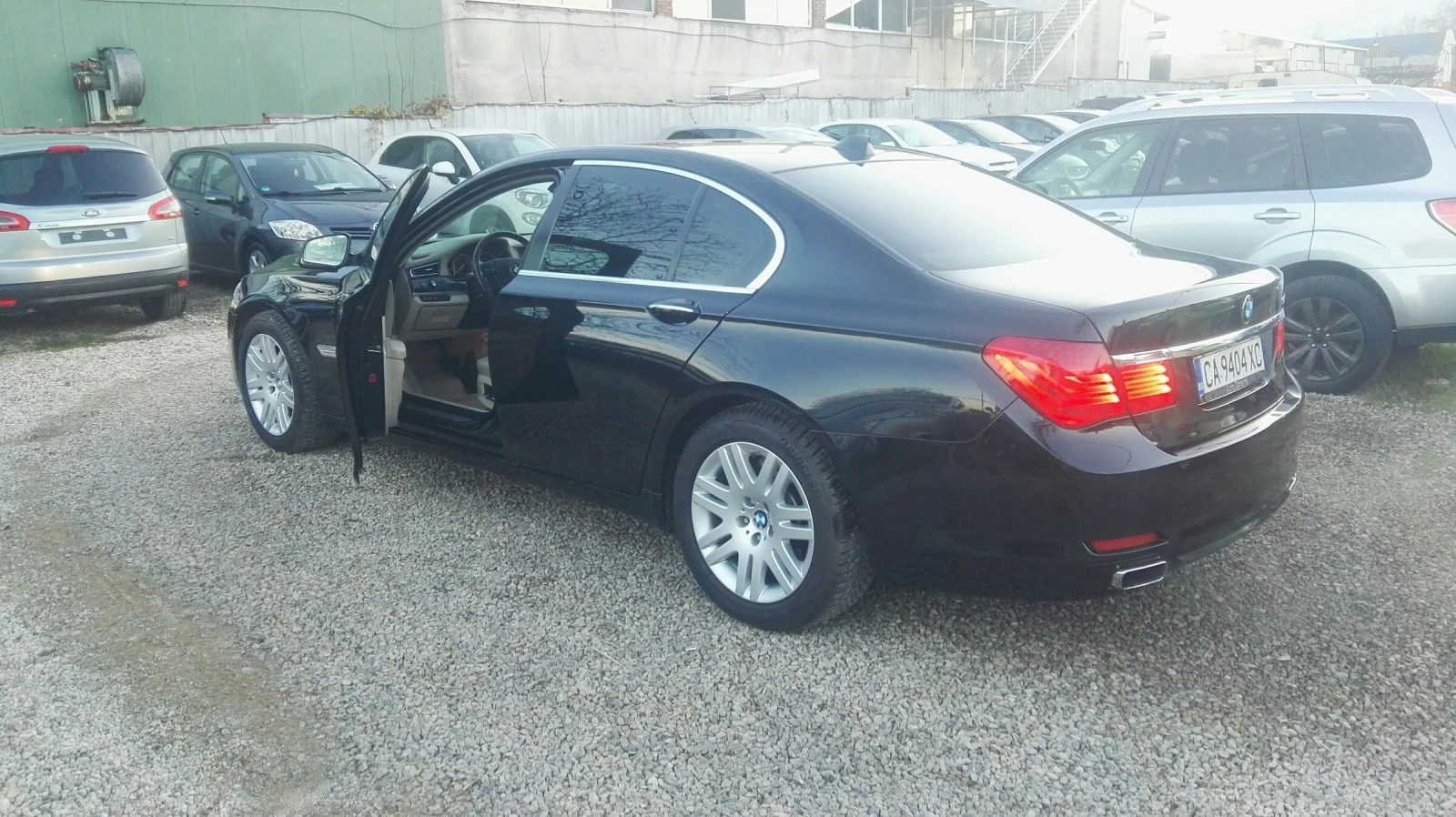 BMW 750 4.4i F01 - изображение 7