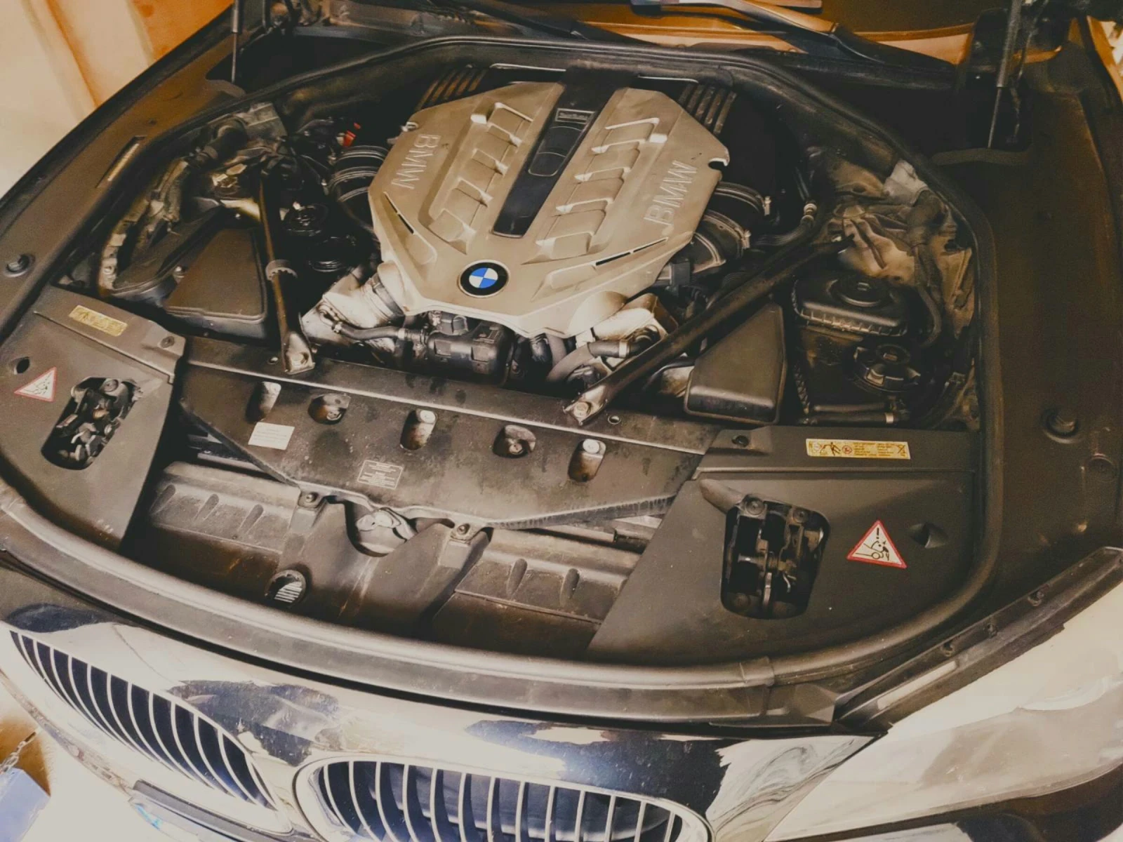 BMW 750 4.4i F01, снимка 12 - Автомобили и джипове - 53129526