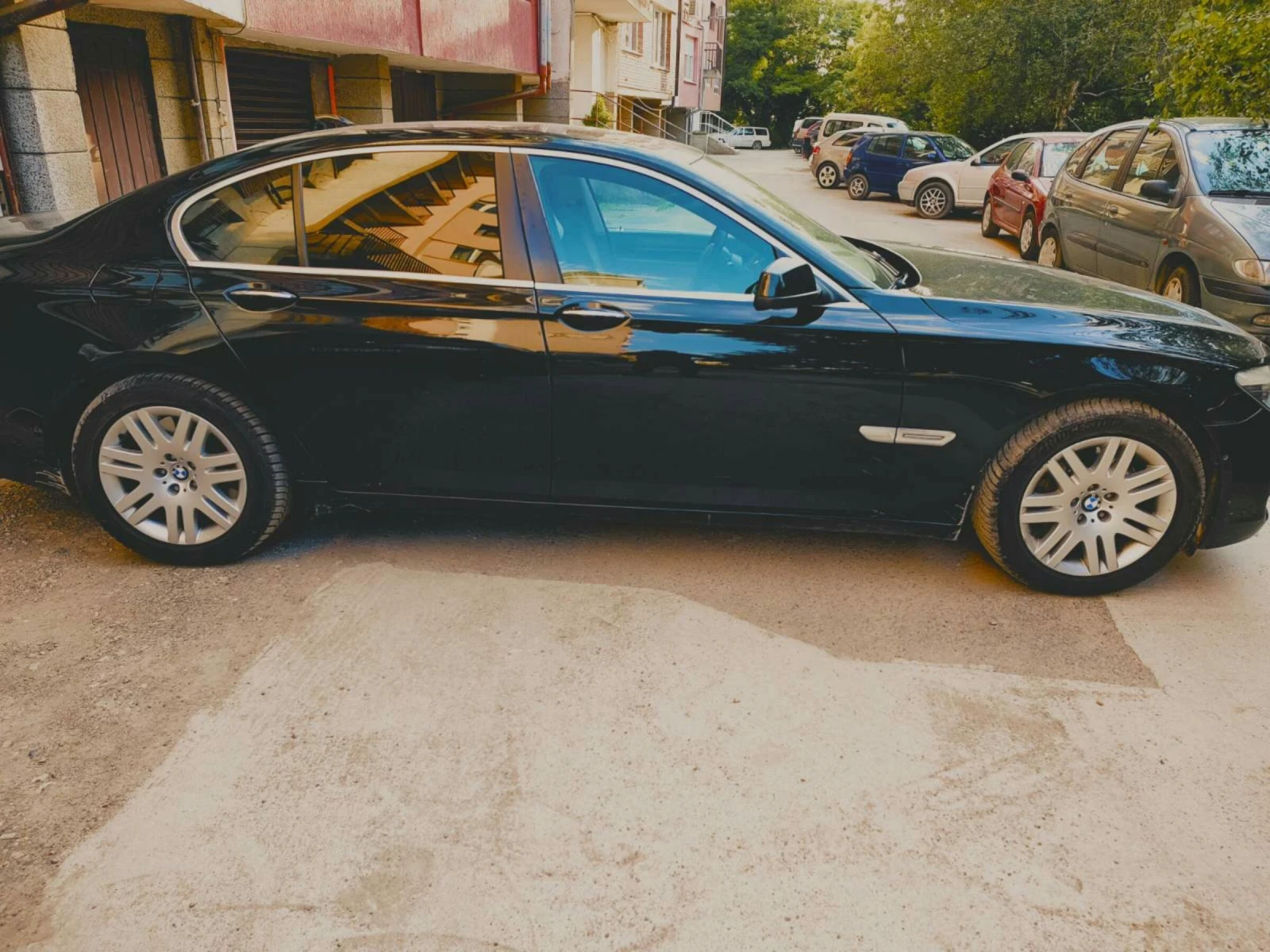 BMW 750 4.4i F01, снимка 5 - Автомобили и джипове - 53129526