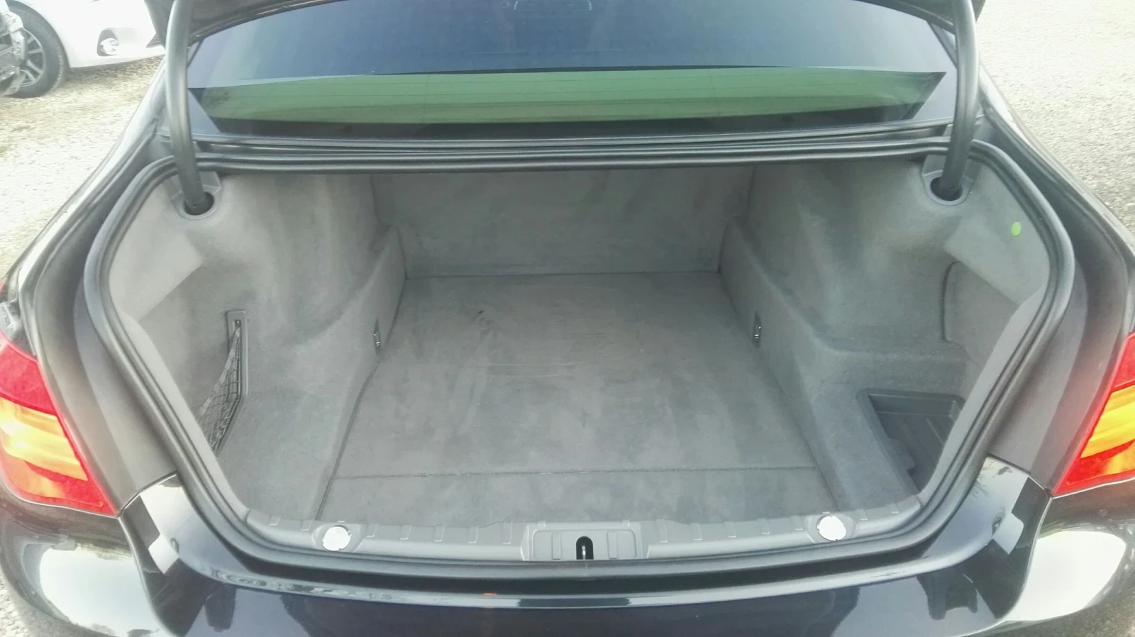 BMW 750 4.4i F01 | Mobile.bg � ����������� 16