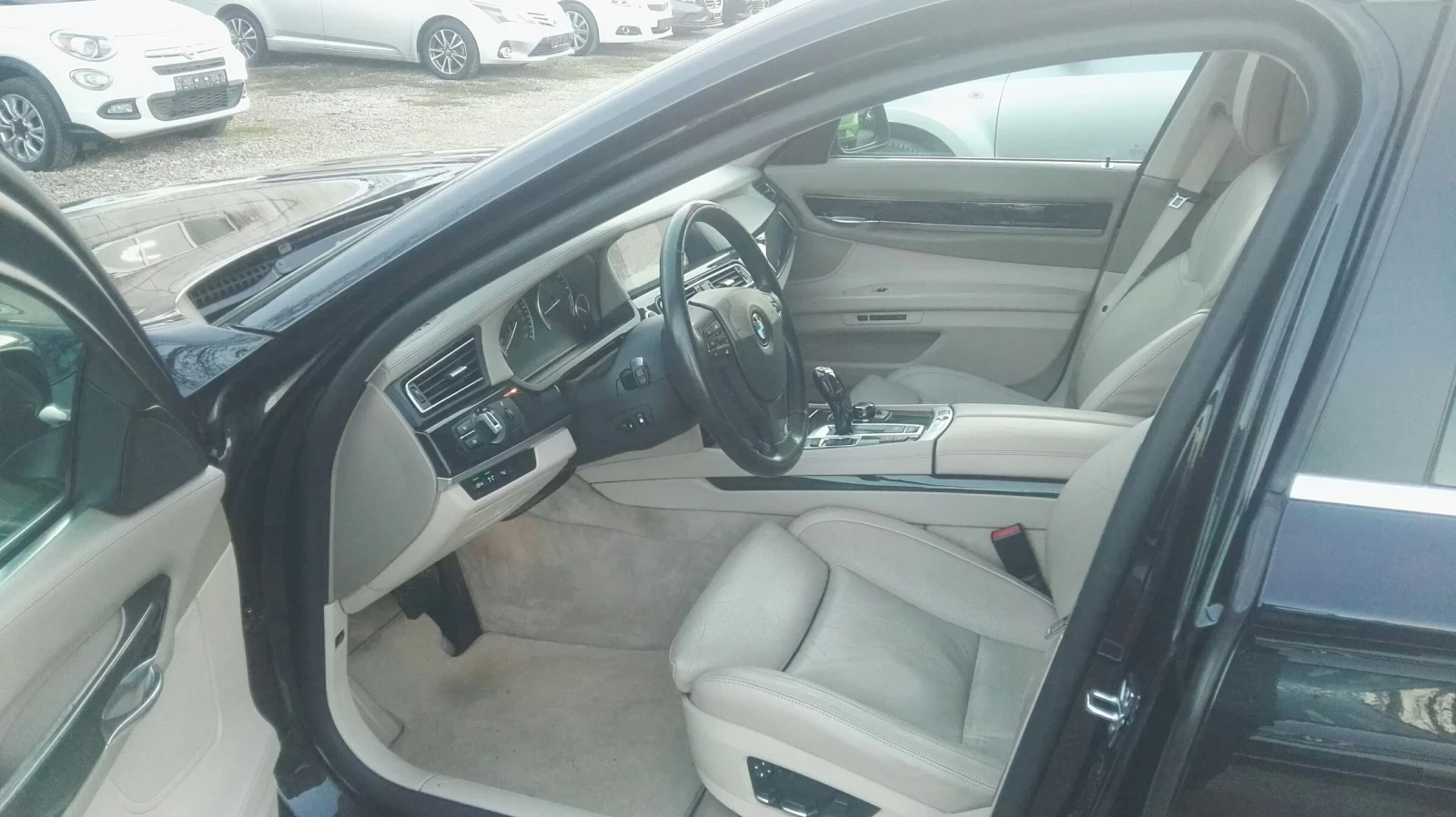 BMW 750 4.4i F01 | Mobile.bg � ����������� 12