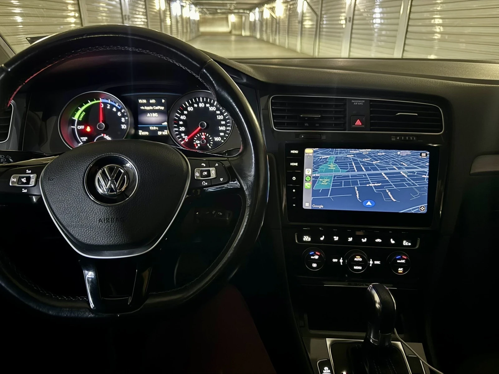 VW Golf e-Golf 7.5 сервизна история, снимка 13 - Автомобили и джипове - 53759962