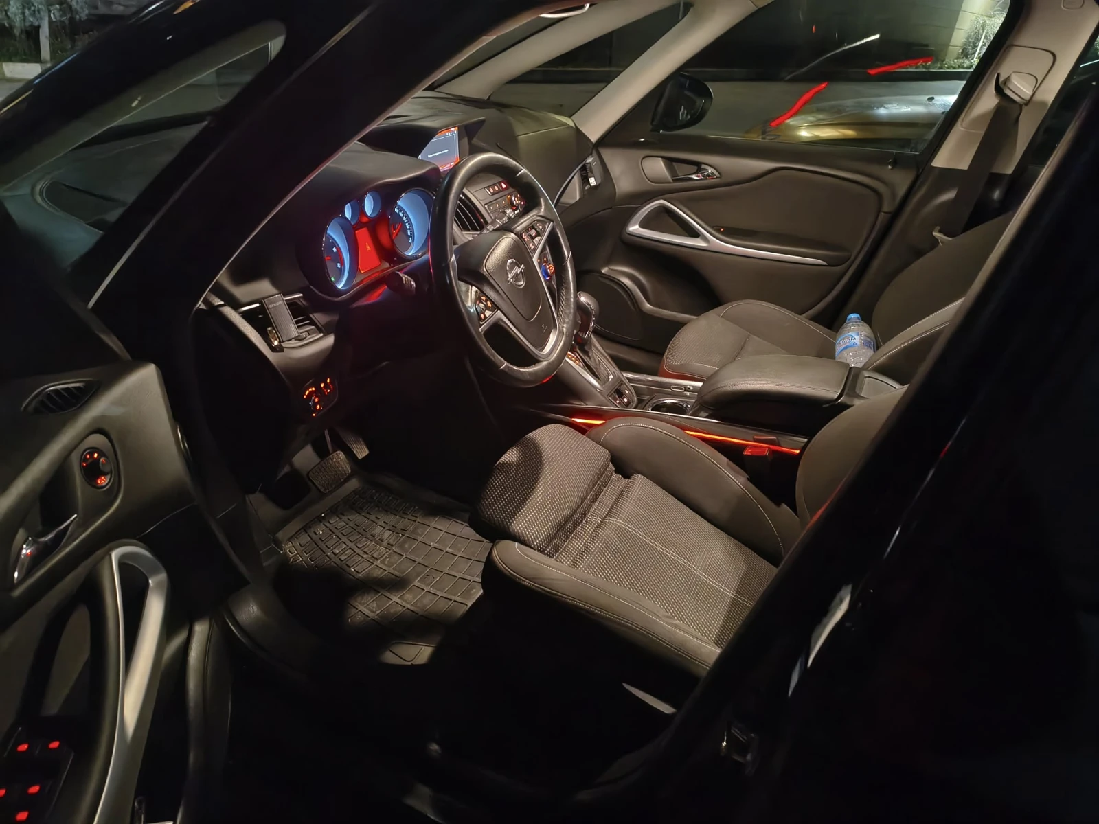 Opel Zafira, снимка 15 - Автомобили и джипове - 53835938