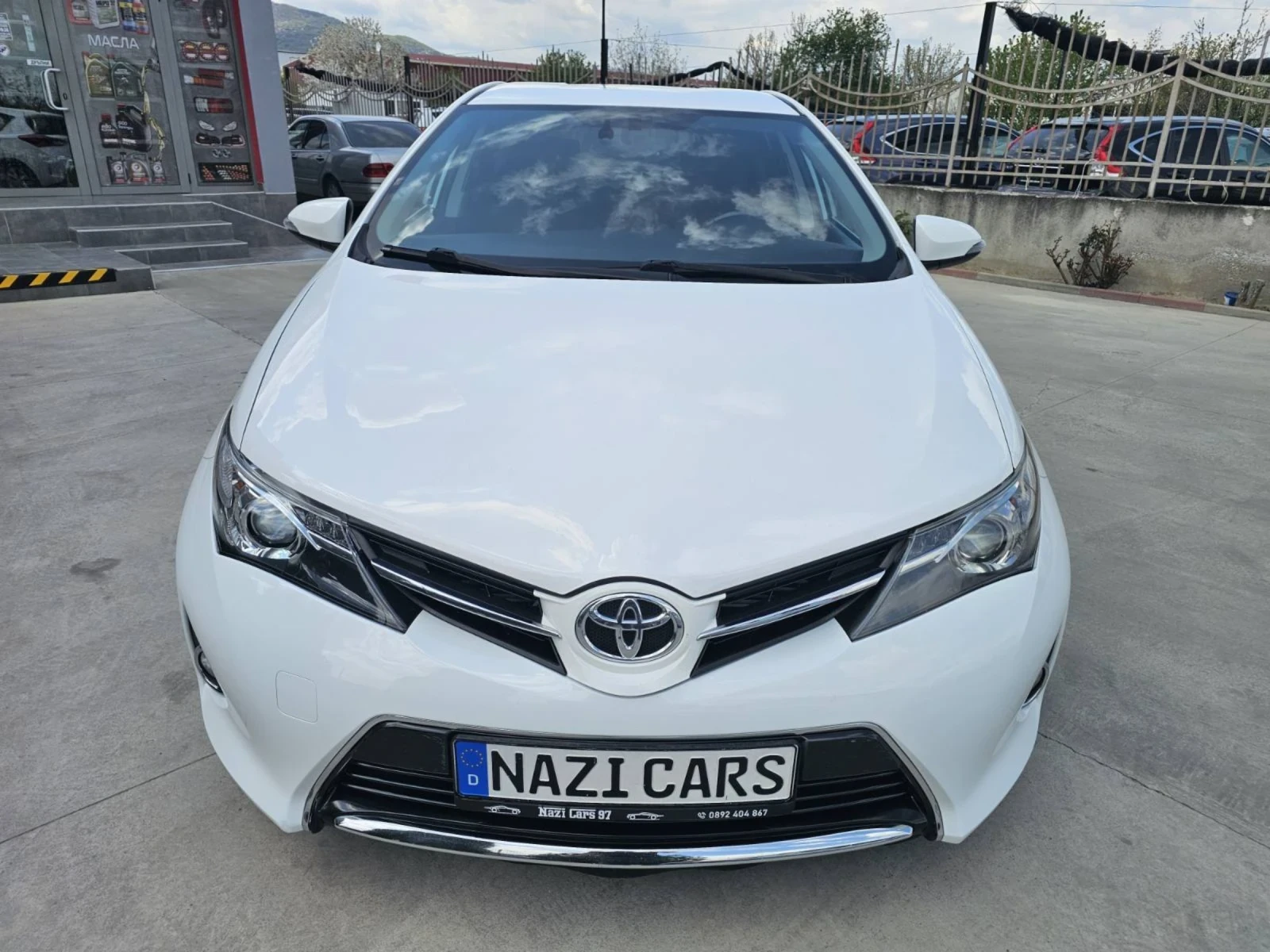 Toyota Auris 2.0 D-4D/ 124 �.�./ ������ | Mobile.bg � ����������� 2